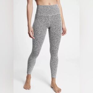 Athleta Printed Salutation Legging | Size Medium Black & White legging